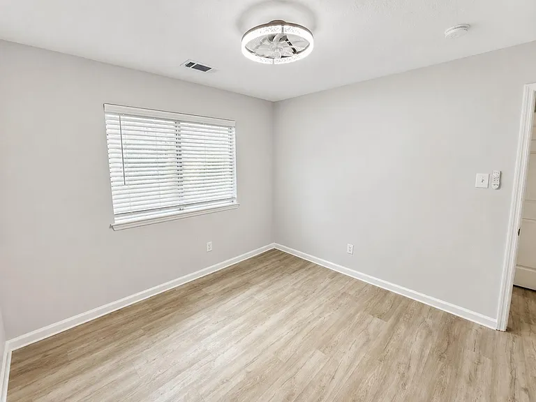22 Cypress Bayou Ct — Photo 11
