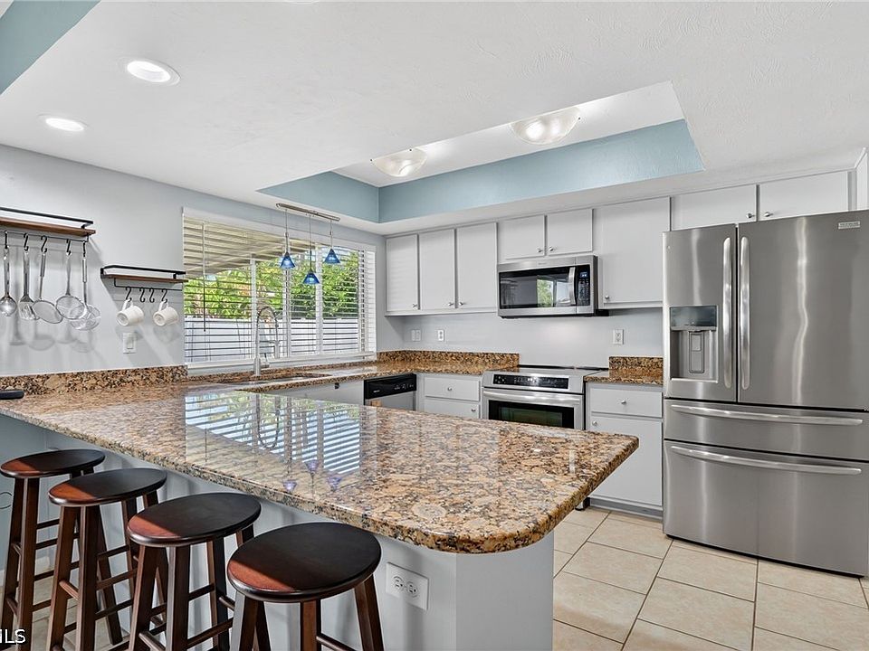 1st image of 1305 SE 37th Ter