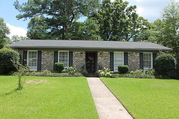 1st image of 2761 N Barksdale Dr
