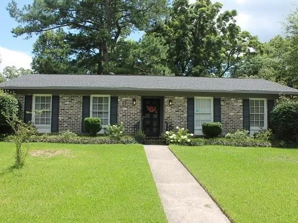 2761 N Barksdale Dr, Mobile, AL 36606