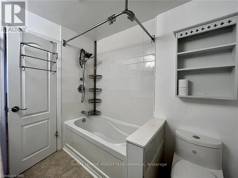 694 Niagara St #UPPER — Photo 12
