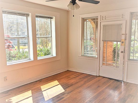 3rd image of 2259 College St #16