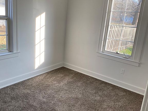 5th image of 900 Stanley Ave #1&2