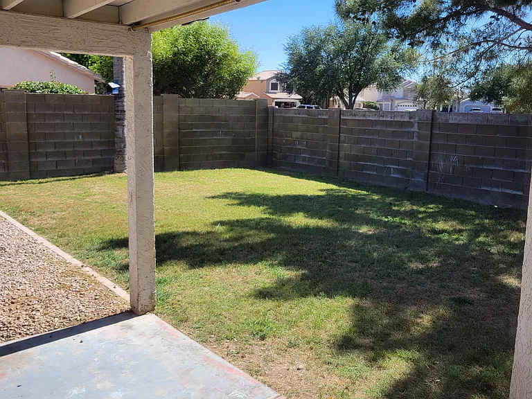 4527 E Mockingbird Dr — Photo 17