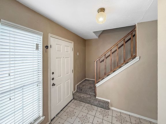 4th image of 3304 Forest Creek Dr
