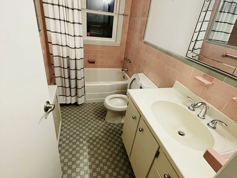 958 Middlesex Tpke — Photo 10