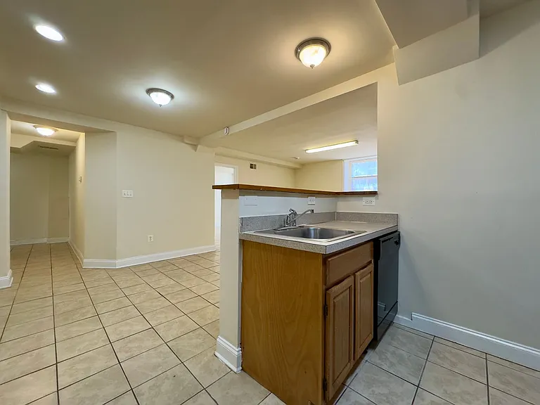 Apartments in Reservoir Hill, Baltimore, MD! — Photo 30