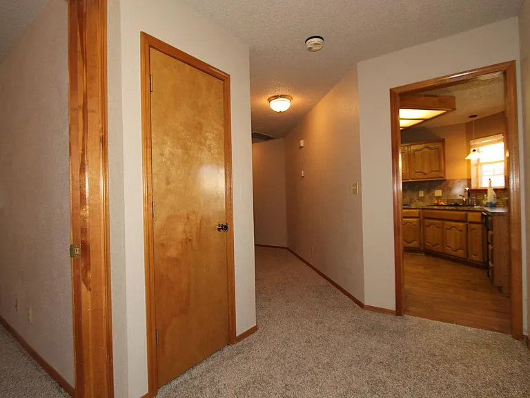 10035 S 94th Ave E — Photo 23