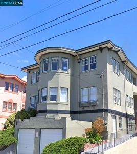 732 Walker Ave, Oakland, CA, 94610