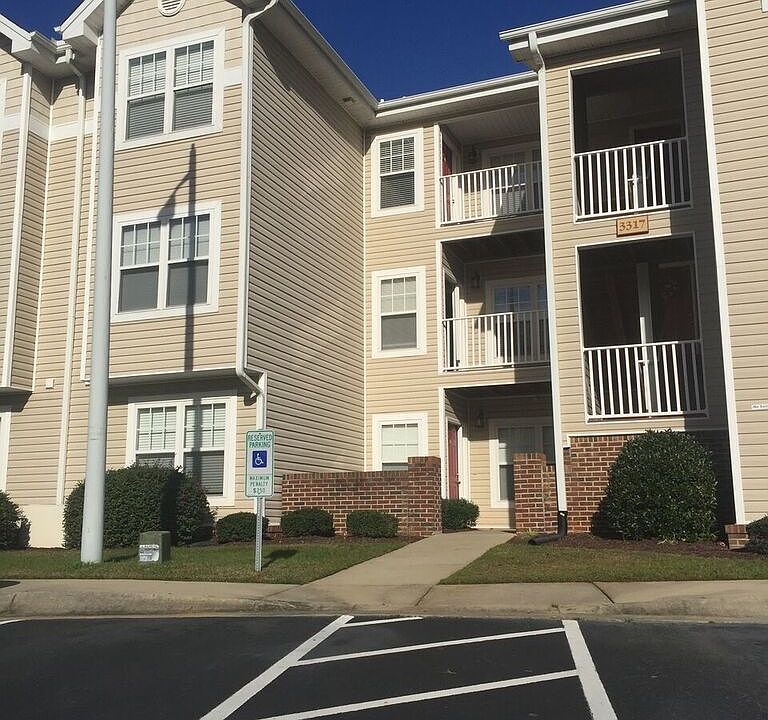 Harbour Pointe Condos