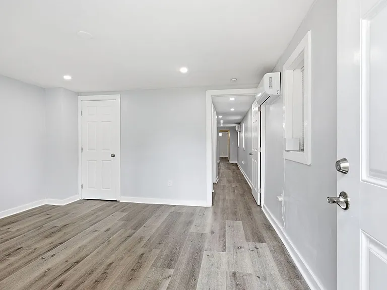 2834 Clifton Ave — Photo 4