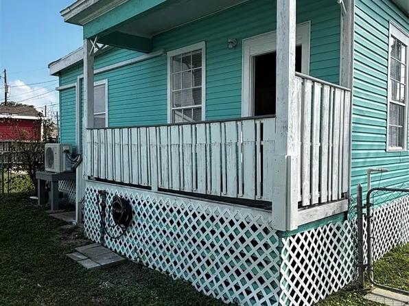 4125 Avenue M, Galveston, TX 77550