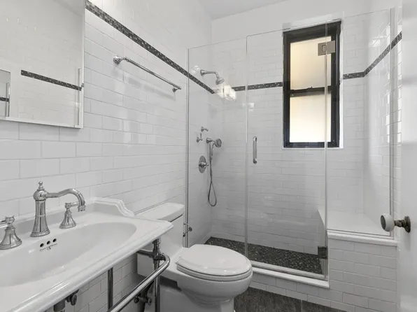 590 West End Avenue image 6 of 12