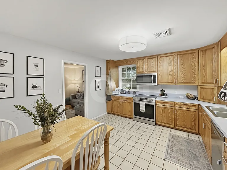 8070 Esterbrook Dr #A — Photo 5