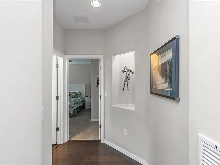 5423 NW 35th Lane Rd — Photo 15
