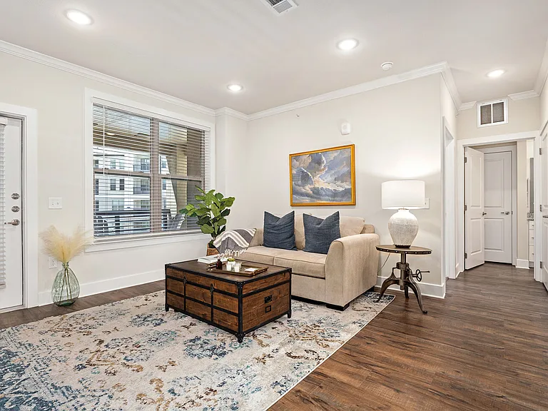 Mariposa Communications Parkway 55+ Apartment Homes — Photo 5
