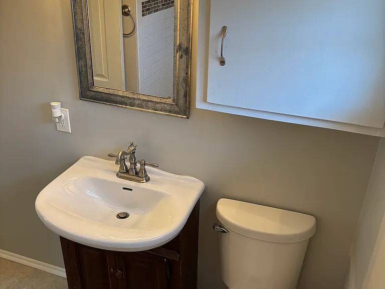 413 W Nashville St — Photo 9