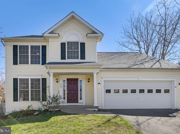 29 Ashcroft Dr, Fredericksburg, VA 22405