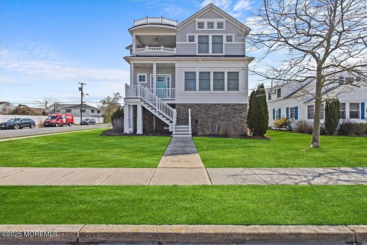 Building Photo - 100 Niblick St