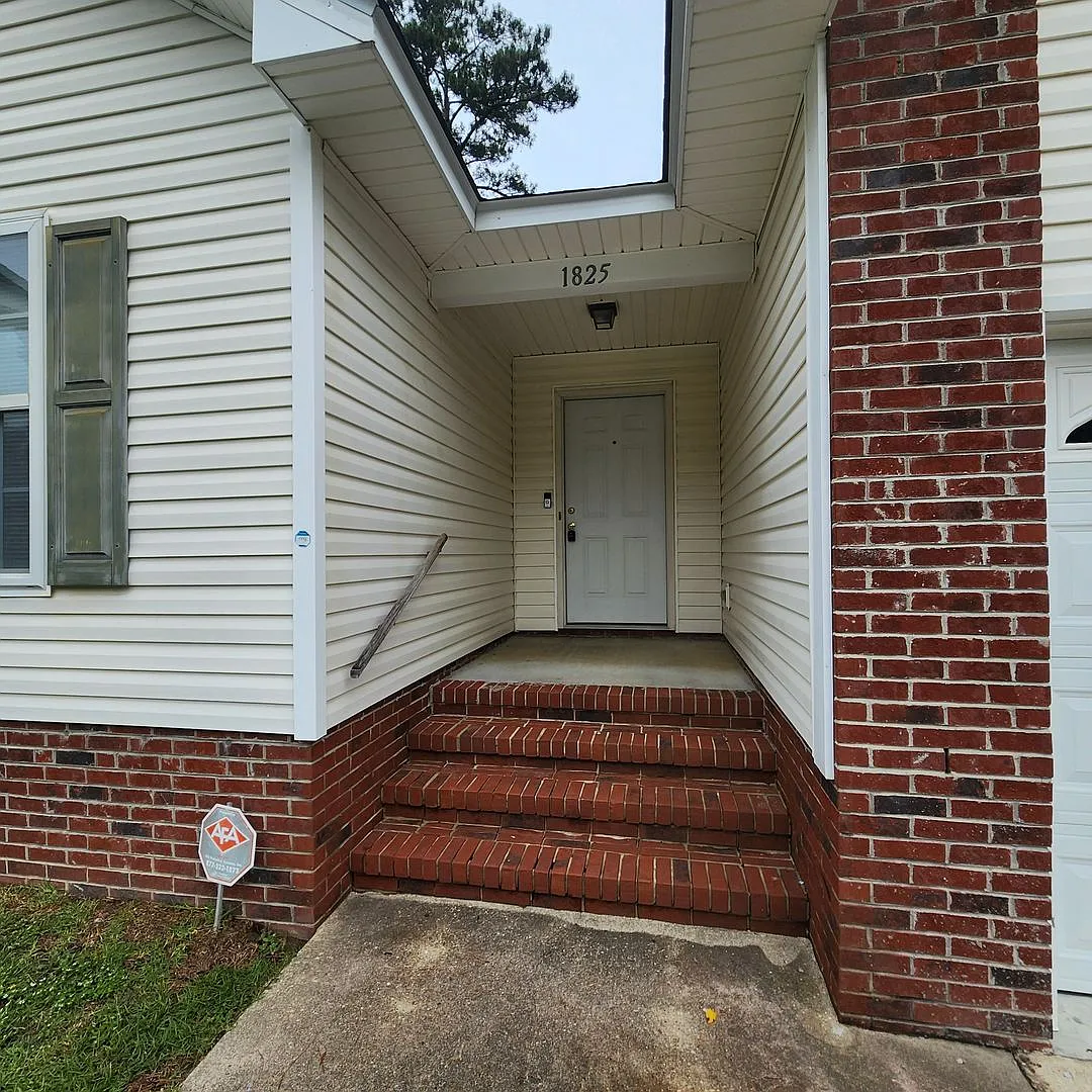 Mallard Creek — Photo 2