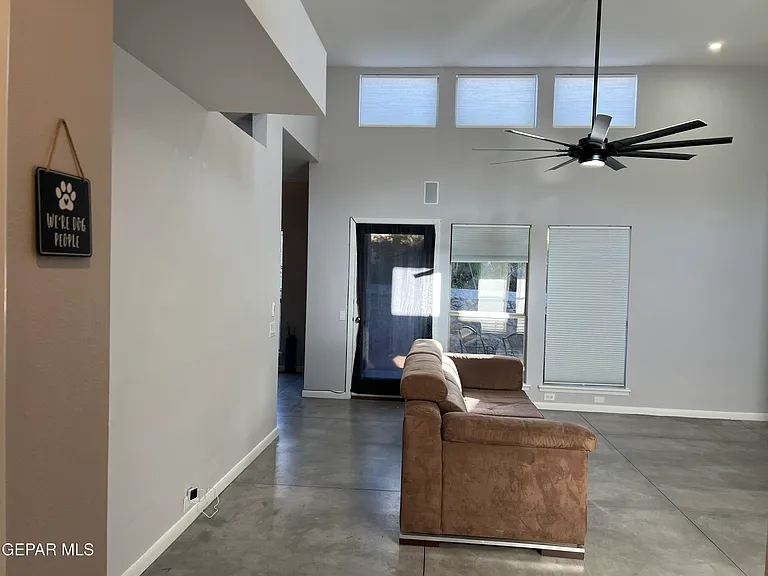 5656 Burning Tree Dr — Photo 14