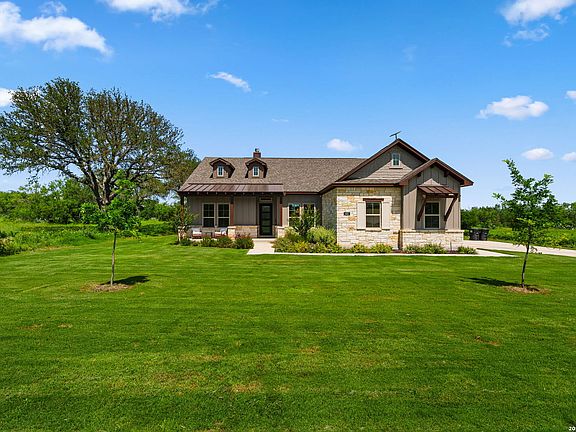 2nd image of 601 LEGEND PARK DR