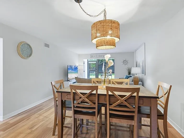 1640 Stickney Point Rd #40-101 — Photo 16