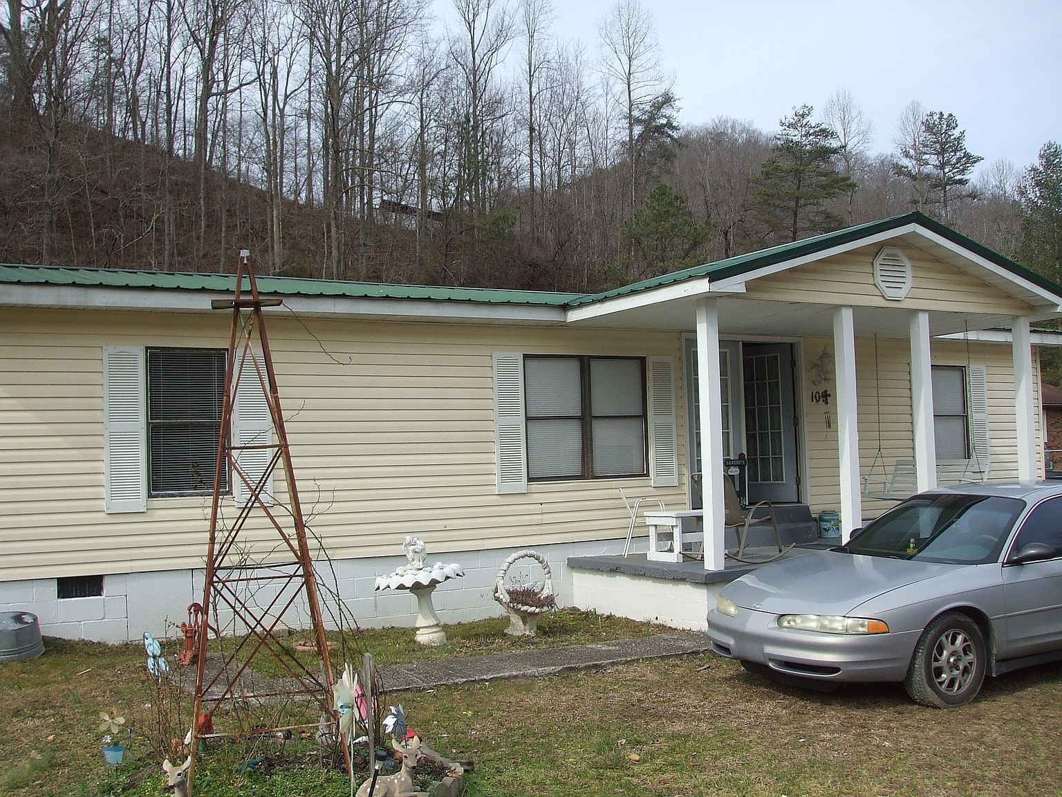 109 Young Estate, Inez, KY 41224 Zillow