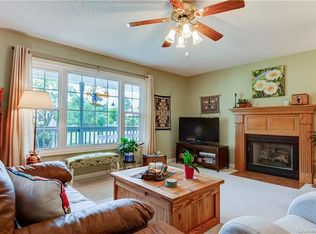 16 Cameron Dr, Etowah, NC 28729