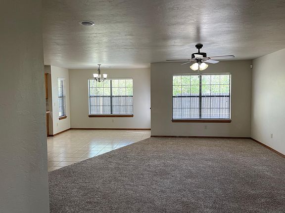 Open living - dinning - Kitchen area