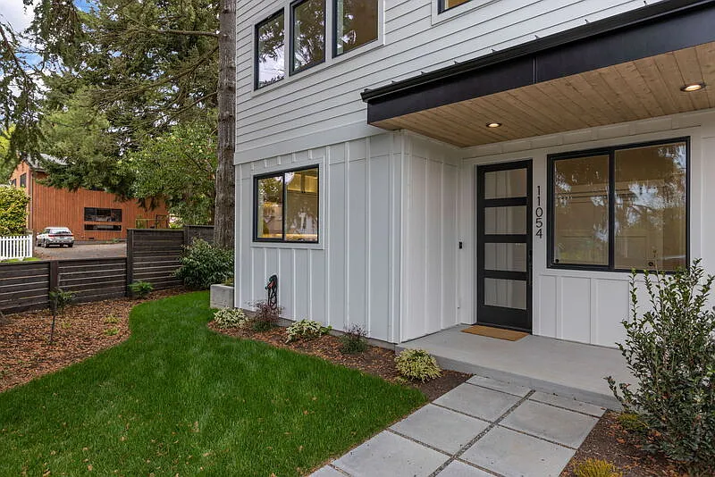 5 bed, 3.0 bath, 2823 sqft, $6,850 — Photo 4