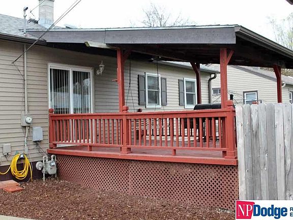 4th image of 909 Hopkins Dr