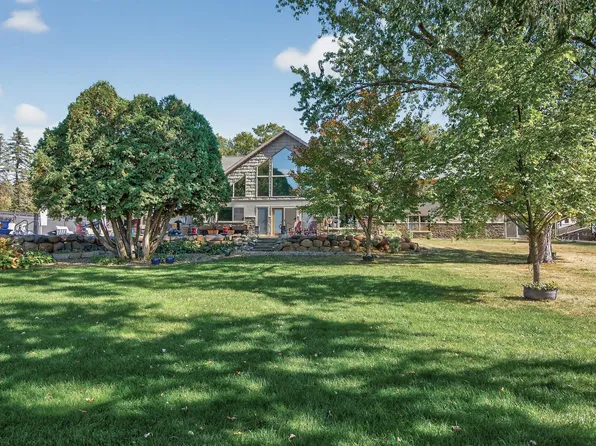 9805 Sharon Pl NW, Rice, MN 56367