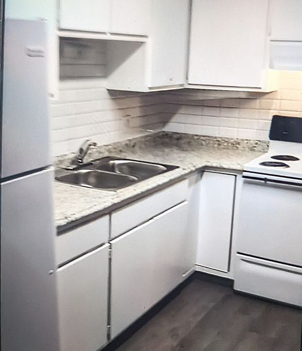 1st image of 411 W 2nd St #106