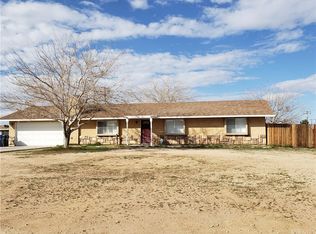 11650 Pagosi Rd, Apple Valley, CA 92308