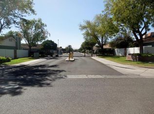 127 E Danbury Rd, Phoenix, AZ 85022