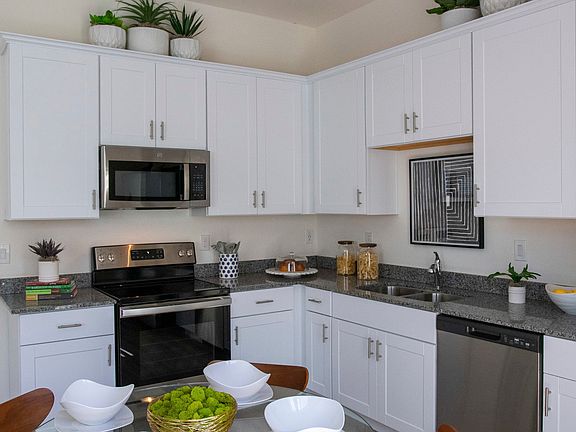 4th image of 3000 W Southern Ave #91