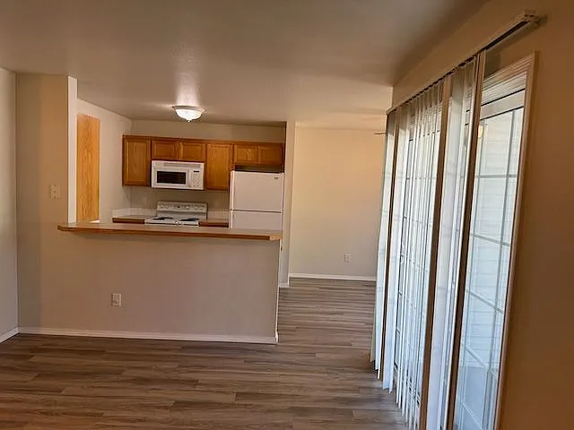 158 N Seafury Ln #101 — Photo 4