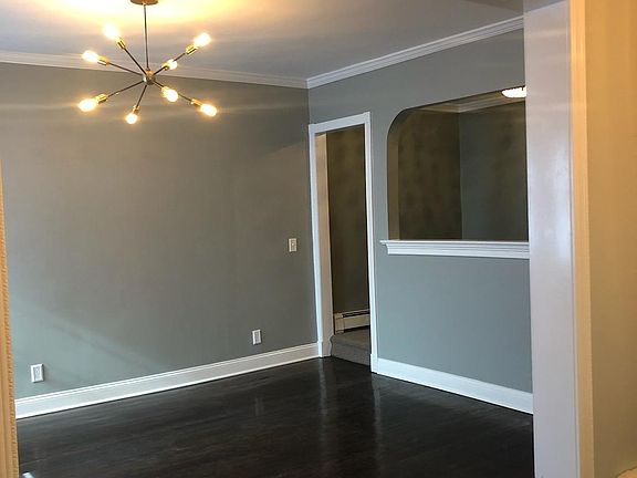 3rd image of 15 North St #3