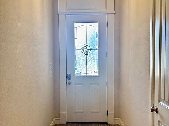 4th image of 227 Jacinth Ln