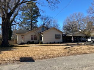 702 W 2nd St, Dewitt, AR 72042