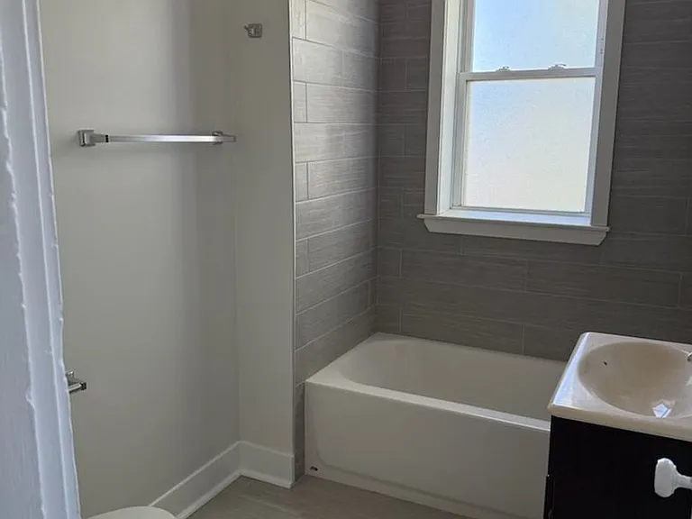 11933 Commonwealth Ave #23 — Photo 5