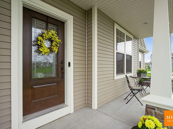 2nd image of 7591 Bell Vine Ct