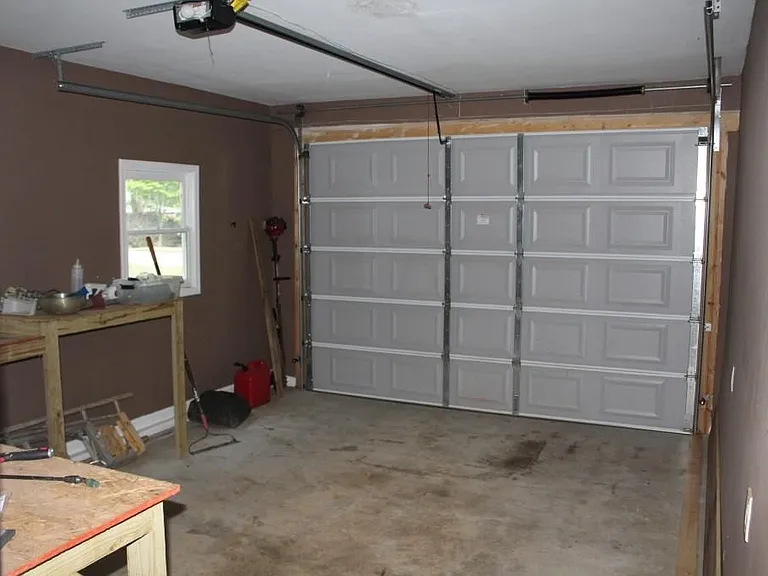 335 Poplar Ave — Photo 8