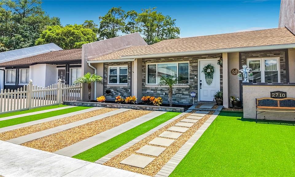 1st image of 2710 CHARING CROSS WAY
