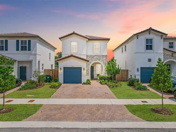 2369 NW 131st Cir, Miami, FL 33167