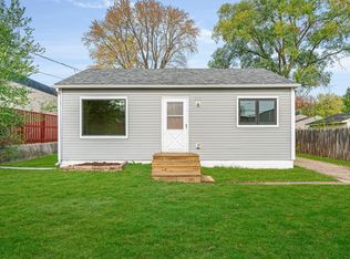 843 12th St, Newport, MN 55055