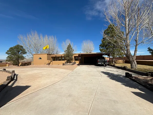 17 Frances Rd, Los Lunas, NM 87031
