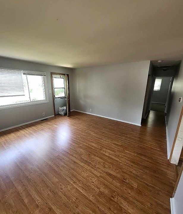 1st image of 5324 W Hill Dr