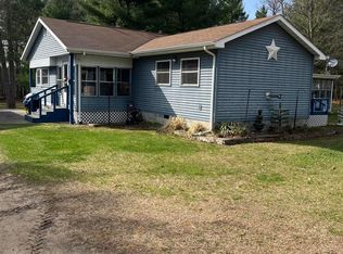 10031 Harpfer Dr, Harrison, MI 48625